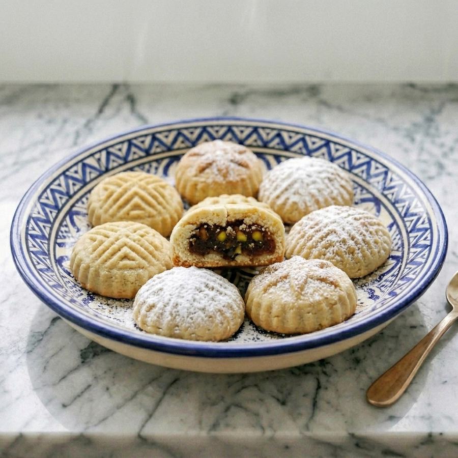 Maamoul, biscoitos árabes amanteigados recheados com tâmaras